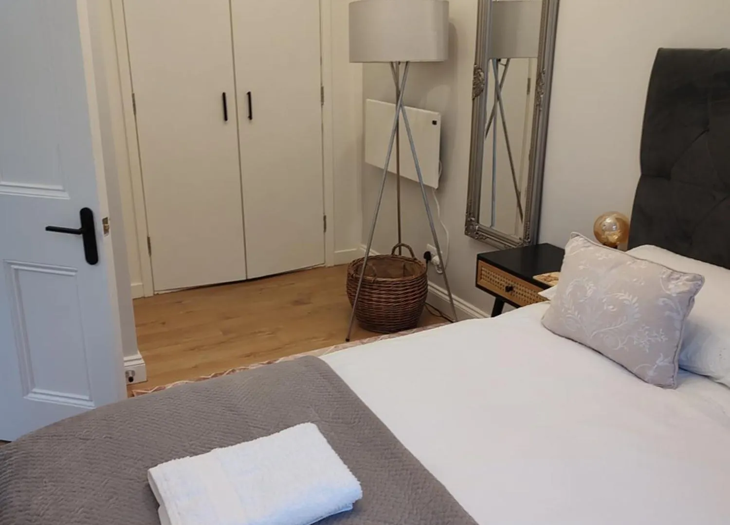K R Sweet Home Nice One Bedroom Flat Edinburgh 0*,  United Kingdom