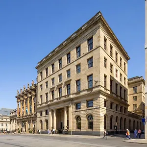 The Grand, A Luxury Collection Hotel, Апарт-отель